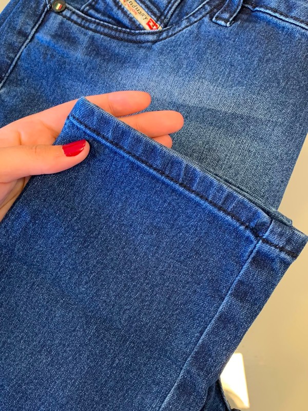 Calça jeans premium reta feminina