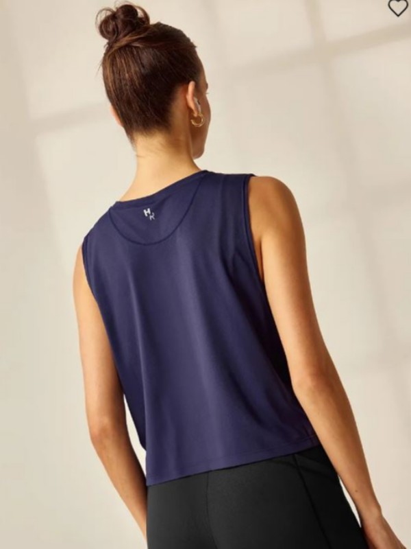 Regata cropped com cavas mais abertas